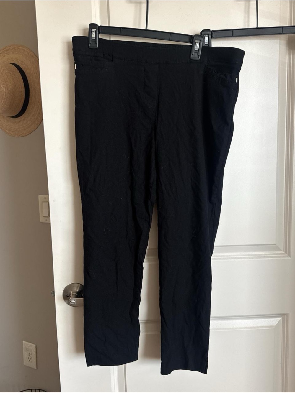 89th & Madison Black Cropped Stretch Pants
